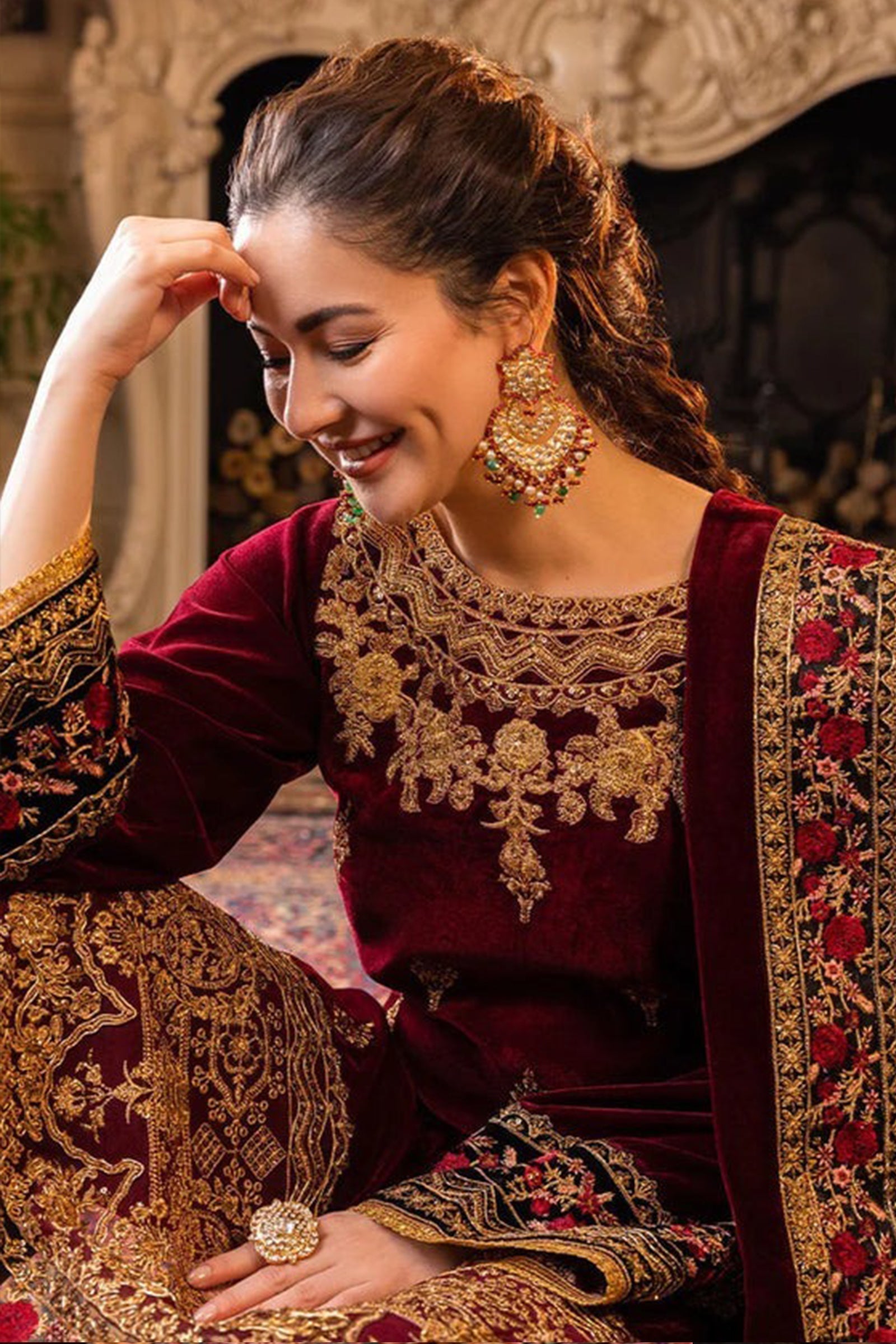 Velvet Winter Embroidered 3 Piece Dress With Organza embroidered Dopata