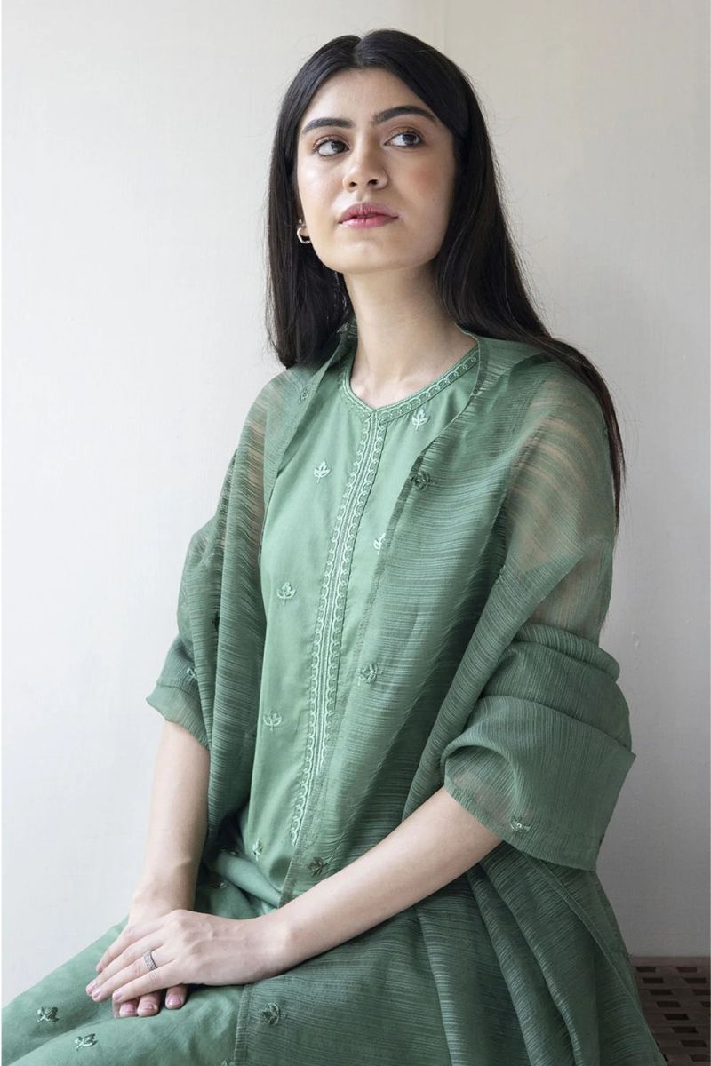 DYOT- 3PC LAWN EMBROIDERED BA-23