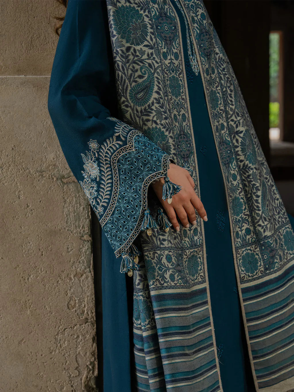 IZEL-3pc Unstitched Dhanak Embroidered Shirt with Courtrai Printed Shawl & Trouser – 540