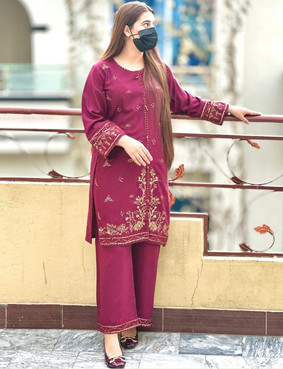 Sea Shell Embroidered 2Pc