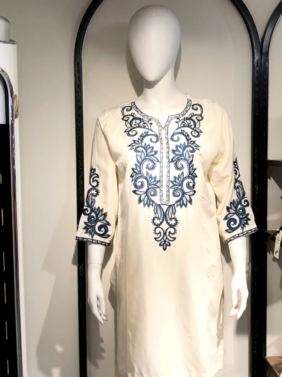 White Elegant Embroidered 2Pc