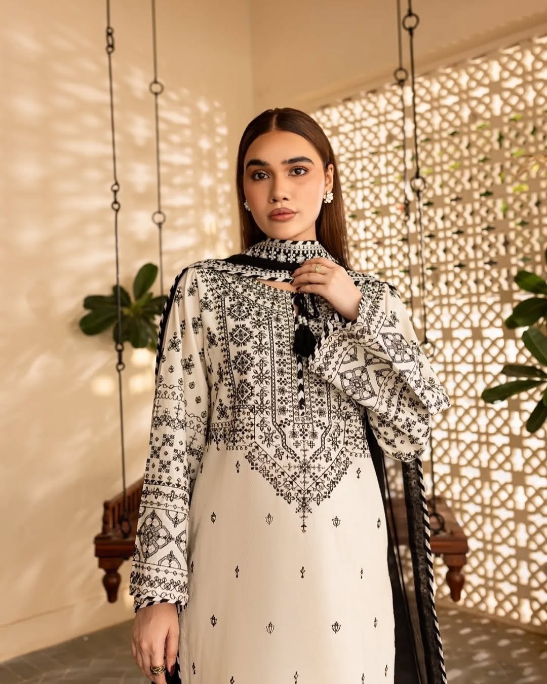 Decent White Embroidered 3Pc